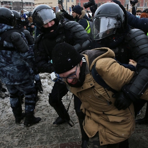 Pro-Nalvany protests record unprecedented number of arrests and prosecutions