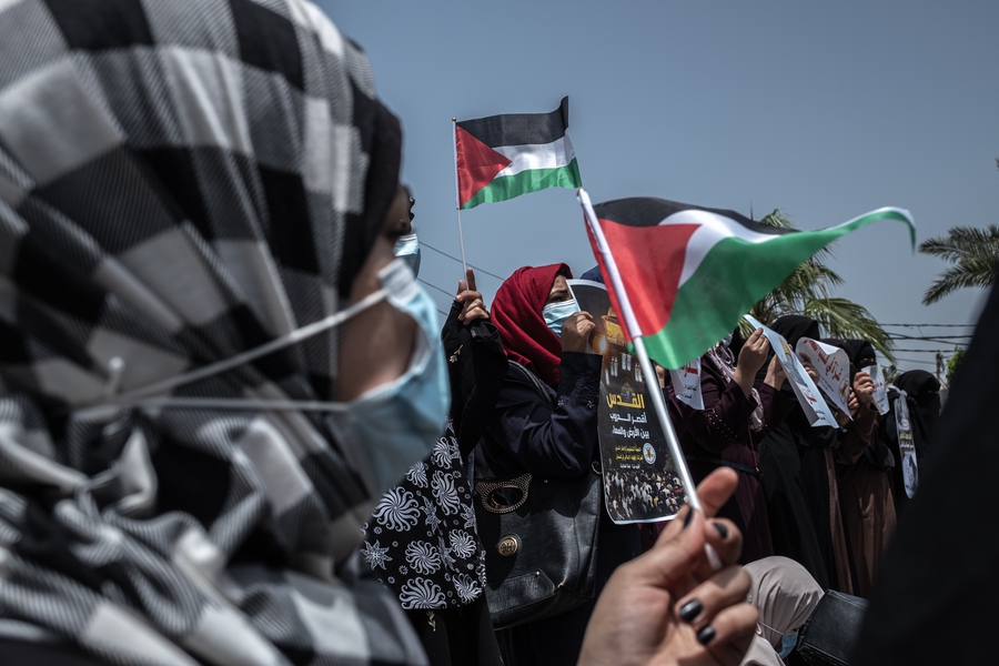Journalists, protesters detained and killed; activists censored in Palestinian uprising