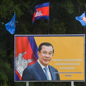 Hun Sen increases restrictions on media and online expression in Cambodia ahead of elections