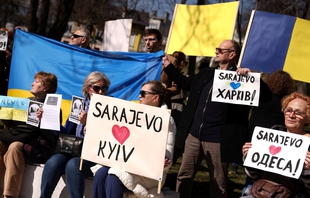 Protests staged in support of Russia and Ukraine stoke division 
