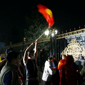 Post-election protests plunge Kyrgyzstan into crisis