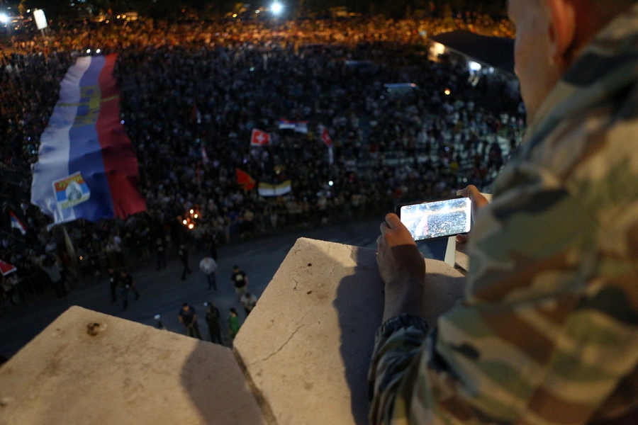 Government bans open-air religious gatherings, interrupting protests by Serbian Orthodox church