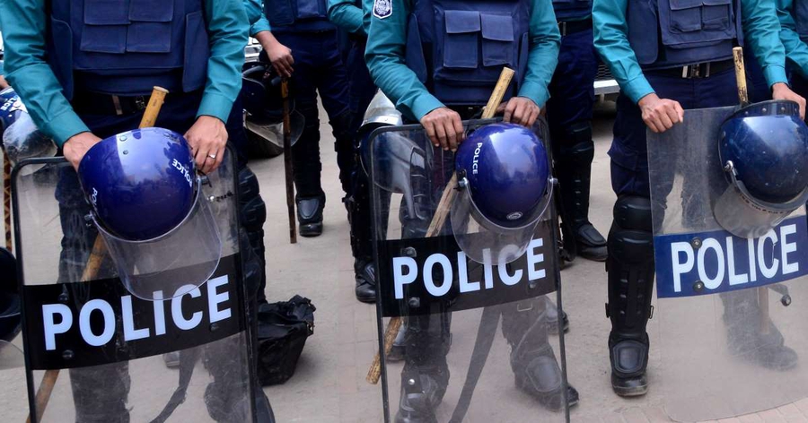 Artists, journalists and activists targeted in Bangladesh while protesters threatened and attacked
