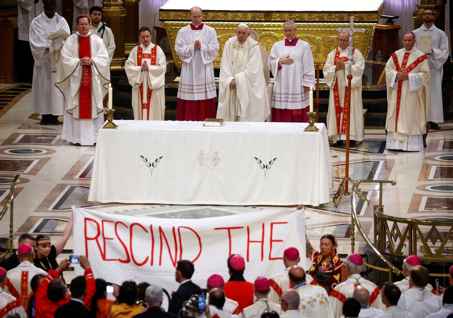 Canada: Protest during papal visit and other demonstrations