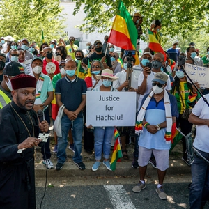 Arrests made in relation to killing of Oromo singer, key opposition figure faces terror charges