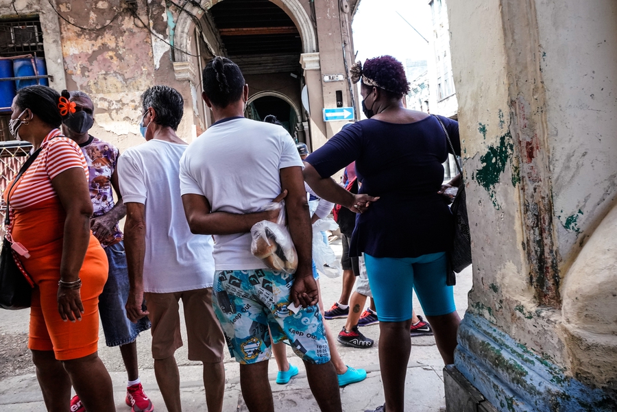 Cuba reacts swiftly to popular song criticising revolution