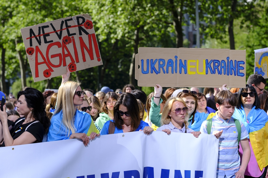 Protests for Ukraine and labour rights; concerns raised over Russian media bans