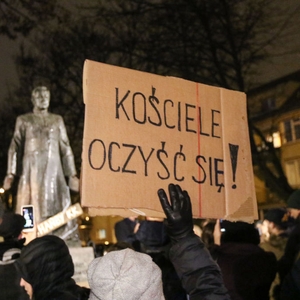 Polish ruling party pressures cinemas to stop showing clerical abuse film