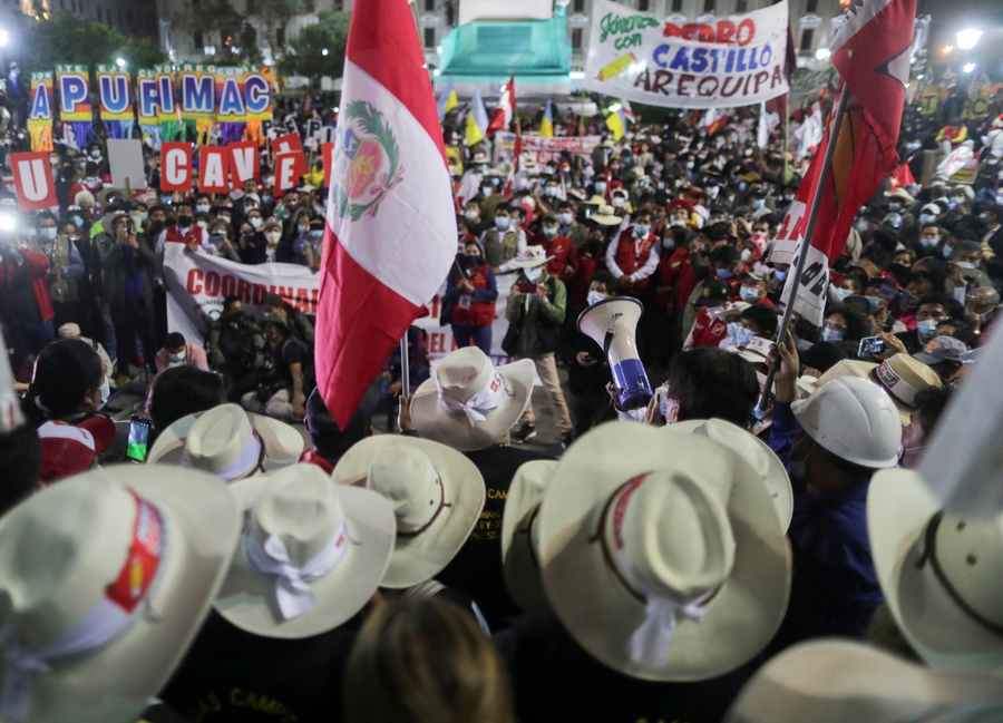 Peru: polarised elections lead to protests and attacks on journalists