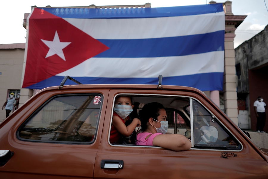 Cuban government backtracks on talks with protesters and uses COVID-19 regulations to harass critics