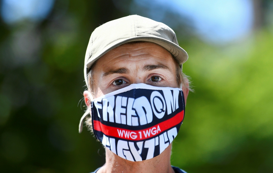 Student associations more popular due to pandemic; protests against COVID-19 measures continue